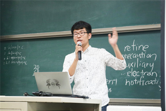 f6abc399338f00138fbd0266ba5020d3.jpg 20170927英国上市公司3652017年走好大学第一步系列活动第一场公开宣讲课圆满举行 (3)_副本.jpg